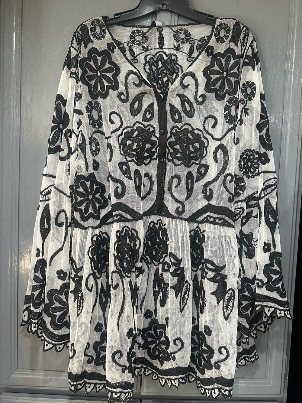 Black and White Floral Embroidered V-Neck Women's Blouse